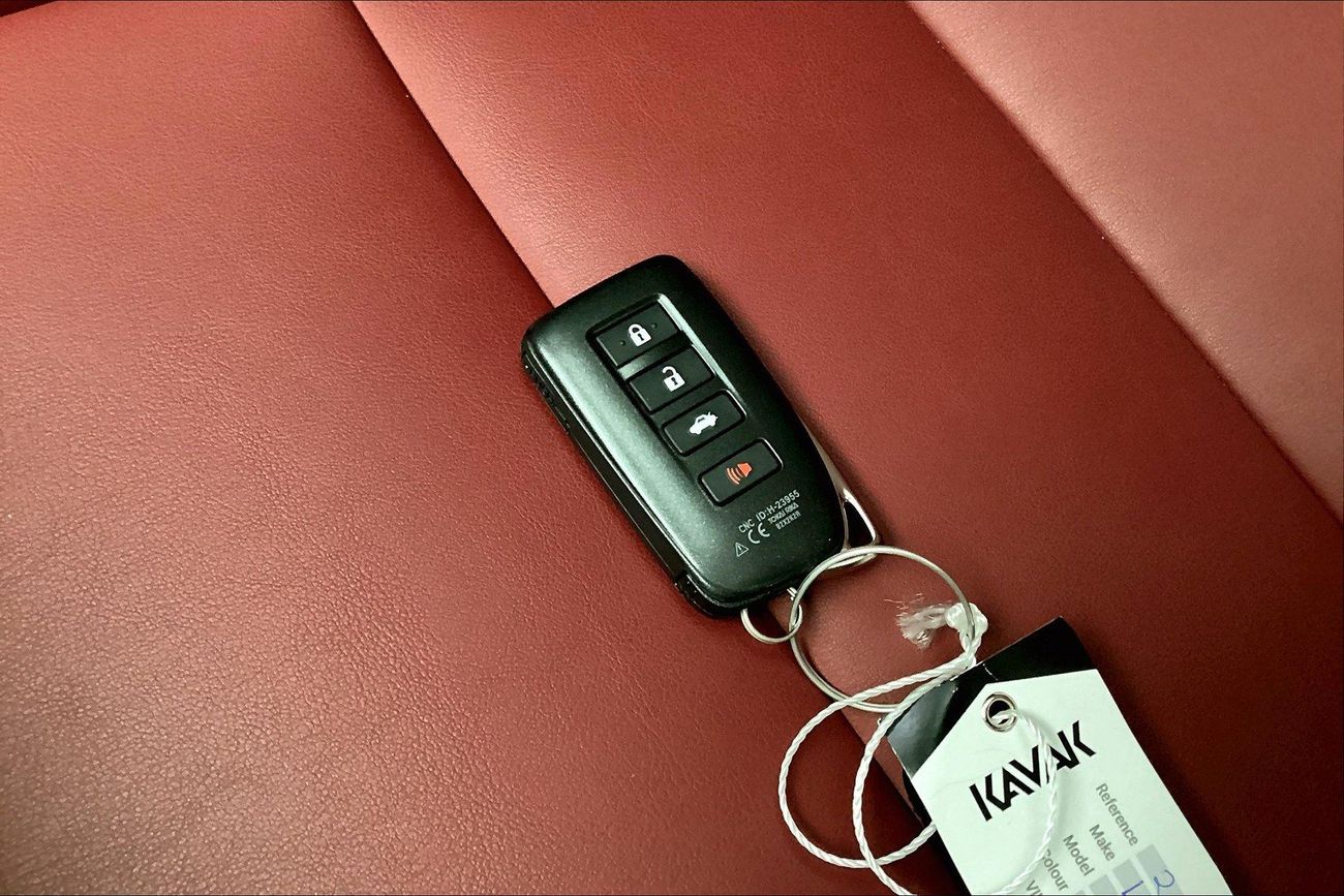 Lexus IS300 Premier | Guaranteed Warranty | 0 Down Payment