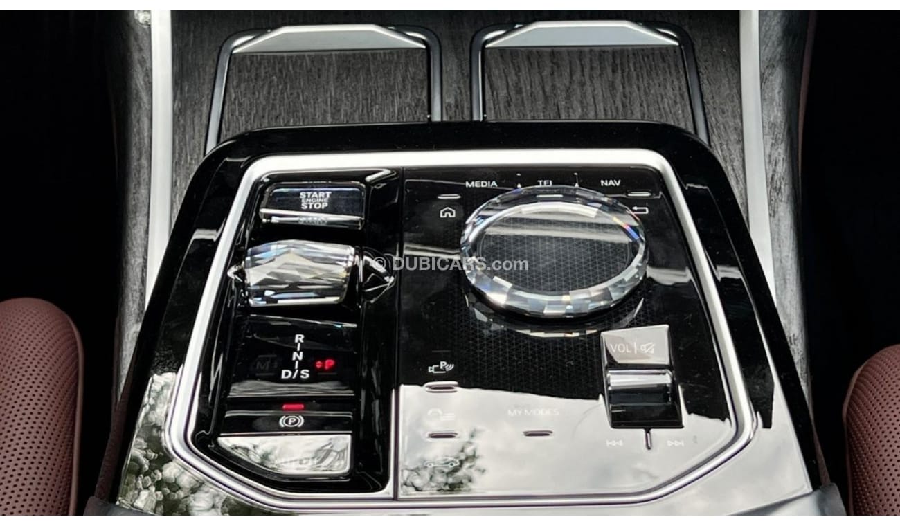 بي أم دبليو 740Li 3.0L 6 Cylinders GCC Brand New