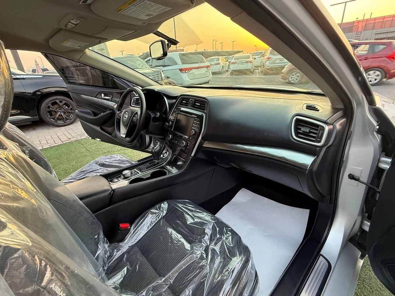 Nissan Maxima PLATINUM first owner, clean use