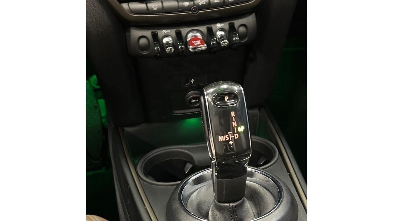 Mini Cooper Countryman Cooper AED 1,303 pm • 0% Downpayment • Countryman • Agency Warranty & Service 2025