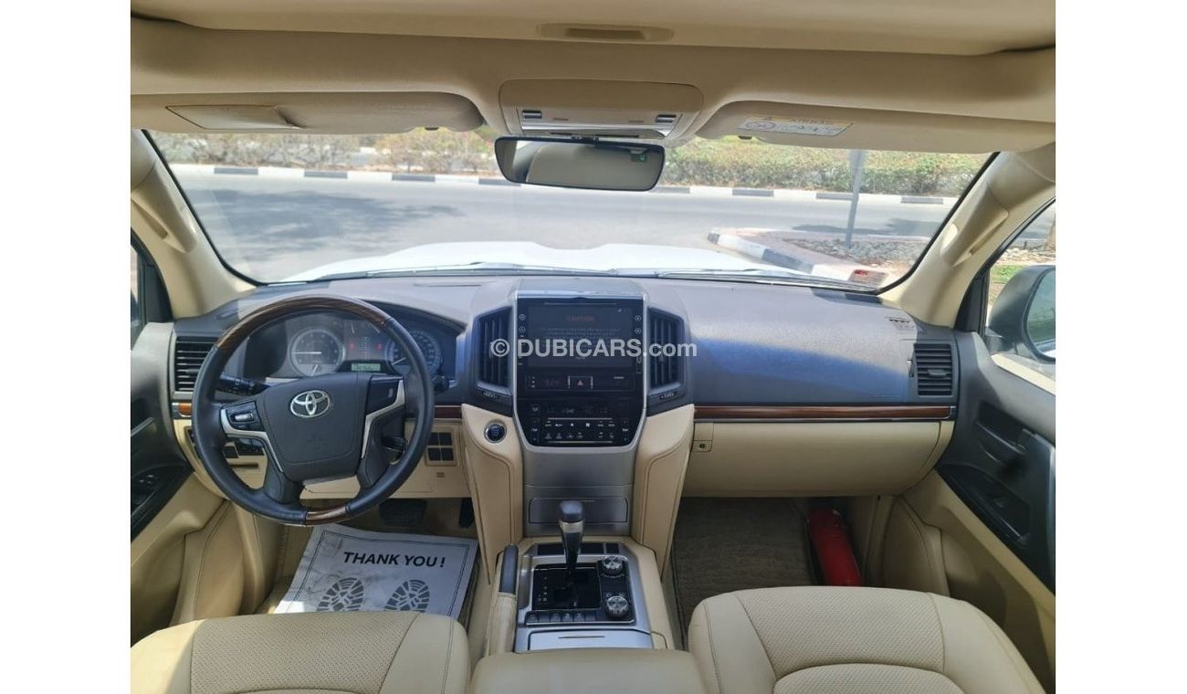 Used Toyota Land Cruiser TOYOTA LANDCRUISER V8, GXR , GCC 2017 for sale