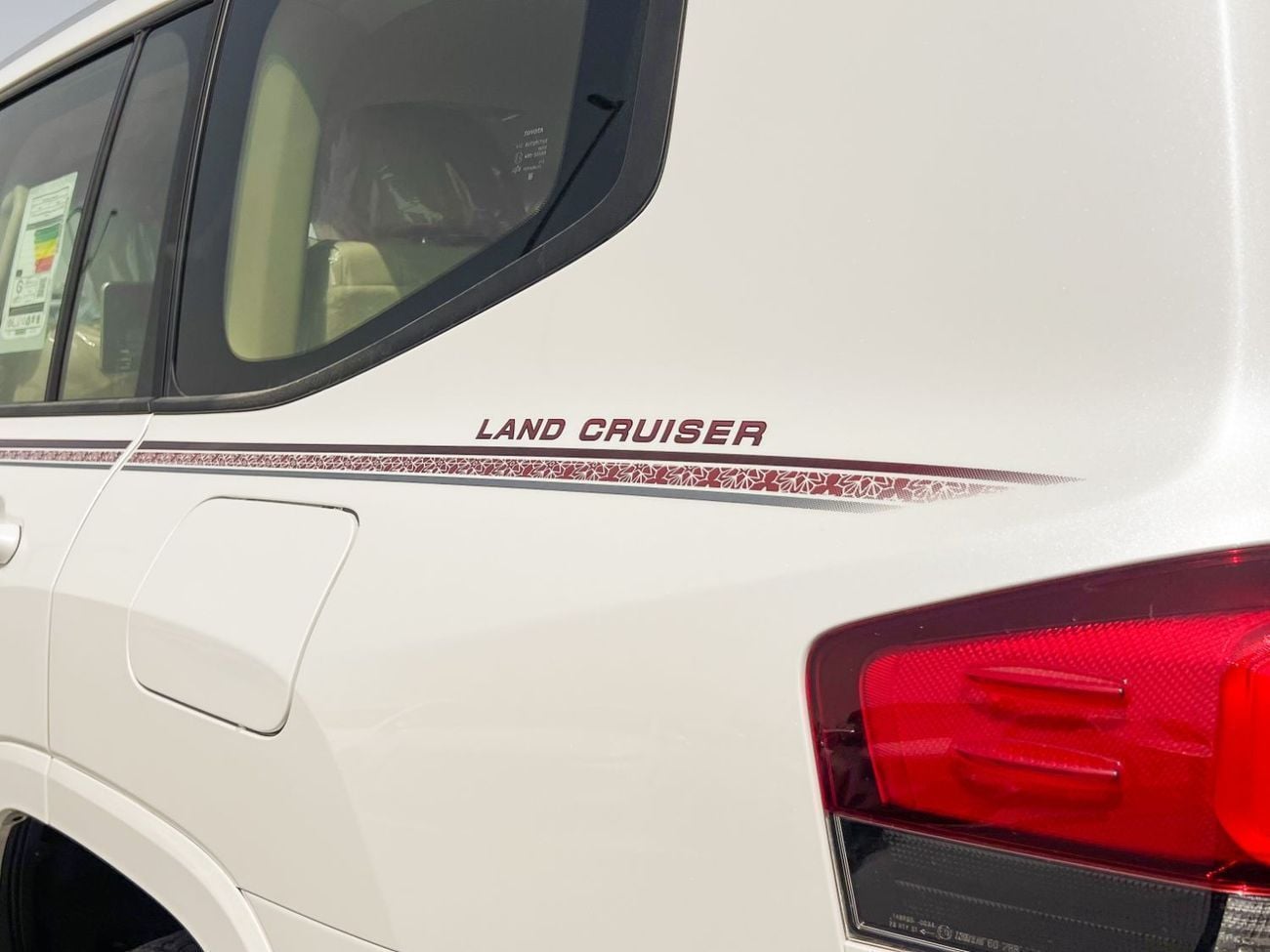 تويوتا لاند كروزر GXR EXPORT ONLY - 2026 LC300 GXR 4.0L (GCC Specification)