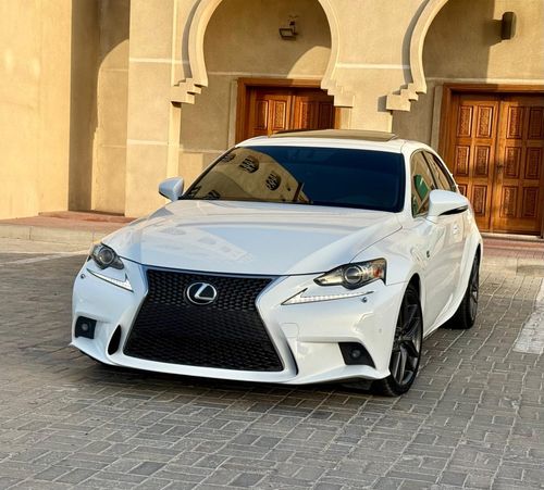 لكزس IS200t Premier 2.0L