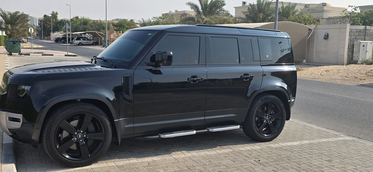 Land Rover Defender 110 X-Dynamic SE P400 3.0L