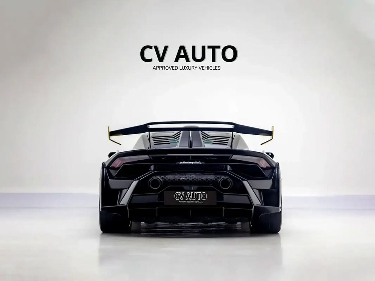 Lamborghini Huracan STO | GCC Spec | Under Dealer Warranty and Full Service History