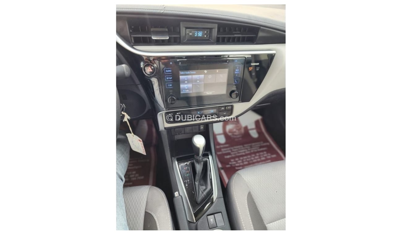 تويوتا كورولا SE