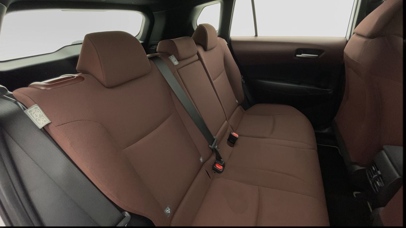 تويوتا كورولا كروس XL 1.8 | بدون دفعة مقدمة | اختبار القيادة في المنزل