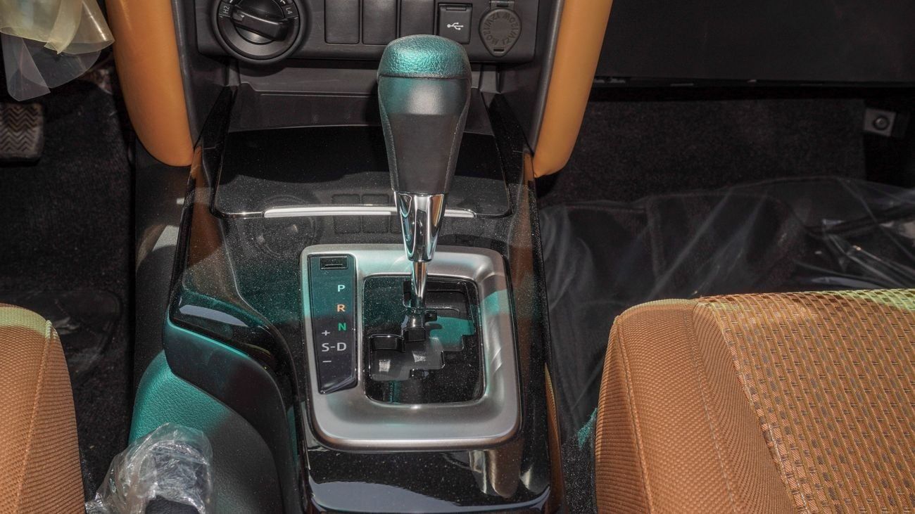 تويوتا فورتونر 2.7 L