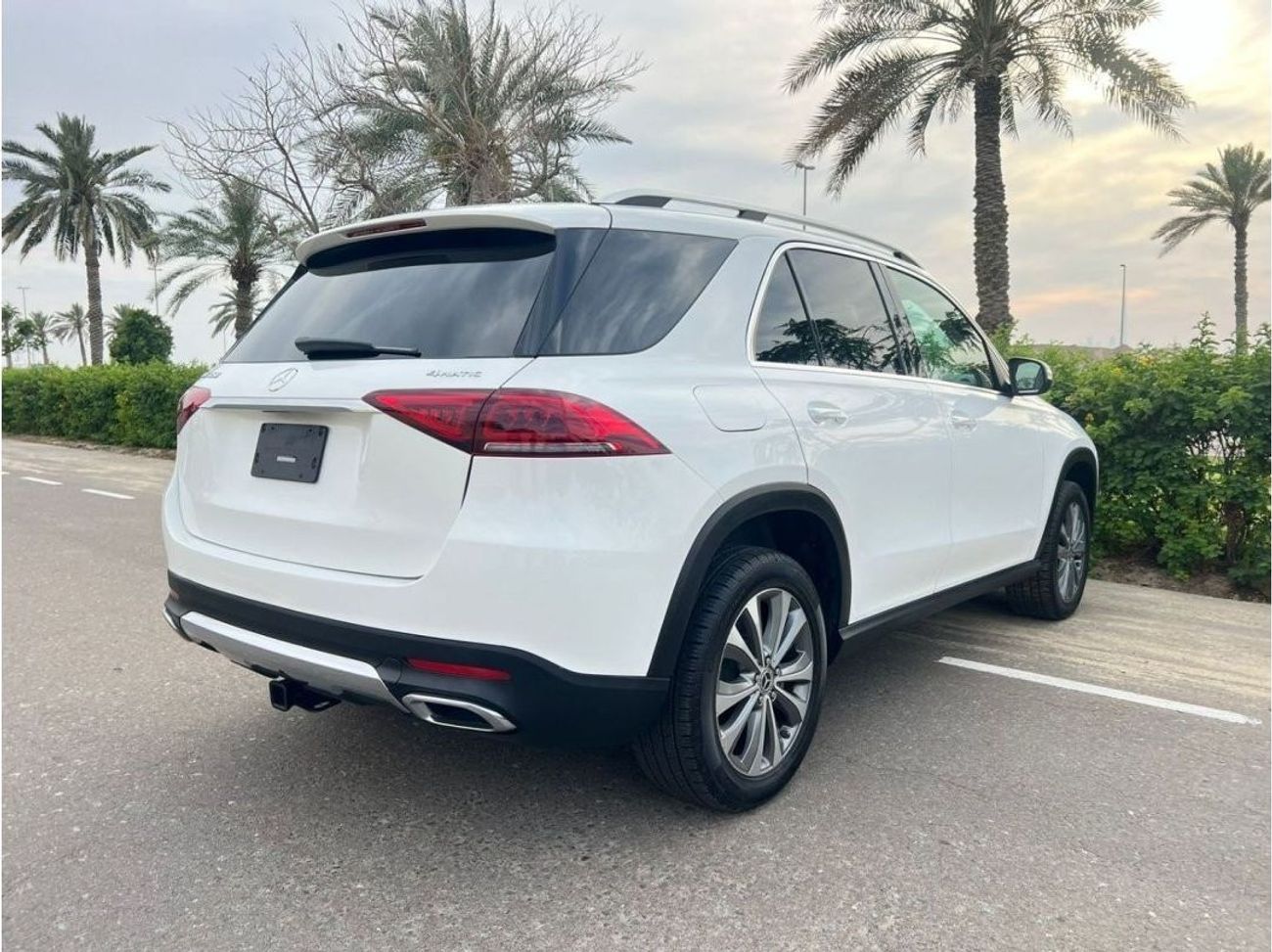 Mercedes-Benz GLE 350 2020 MERCEDES BENZ GLE 350 4MATIC // 2.0L // 36200 mileage// NEAT AND CLEAN // EXCELLENT CONDITION