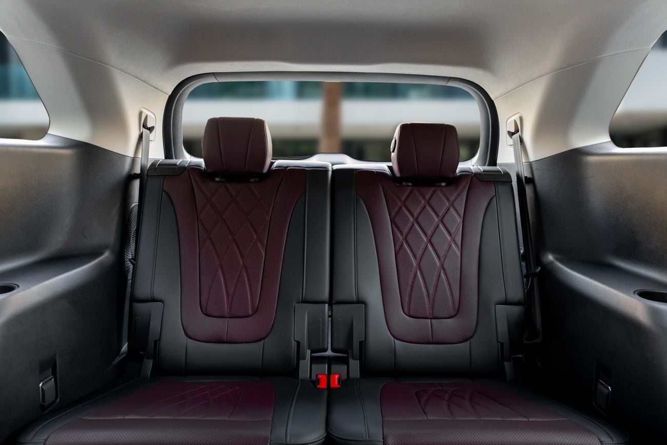 هونغشي HS7 2,155 P.M | Deluxe | Hongqi Warranty to 2032 + Service to 2028 | 0% Downpayment