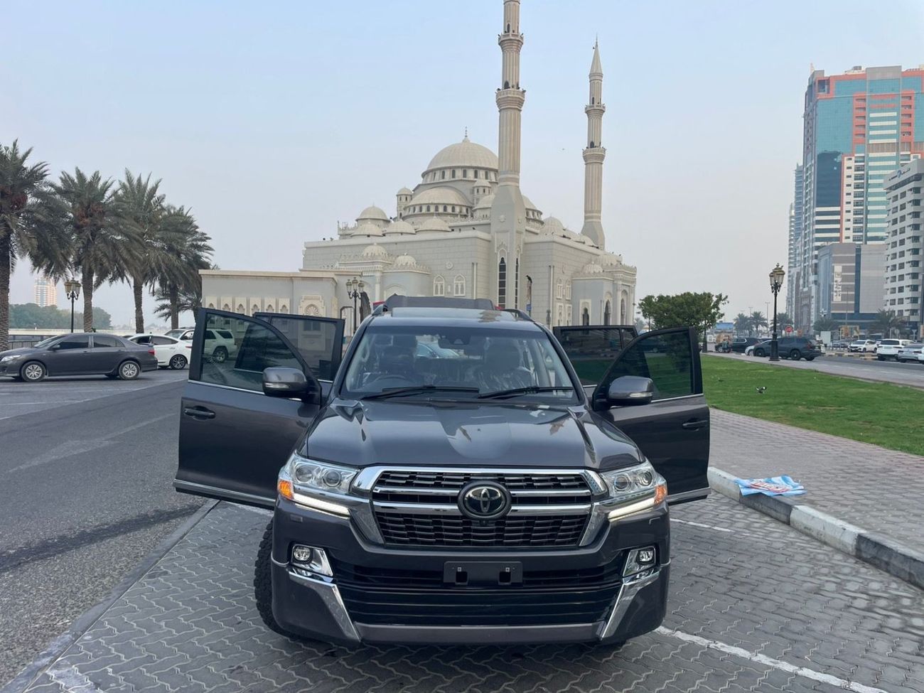 تويوتا لاند كروزر Sahara 2020 Model RHD Diesel Engine Full Option