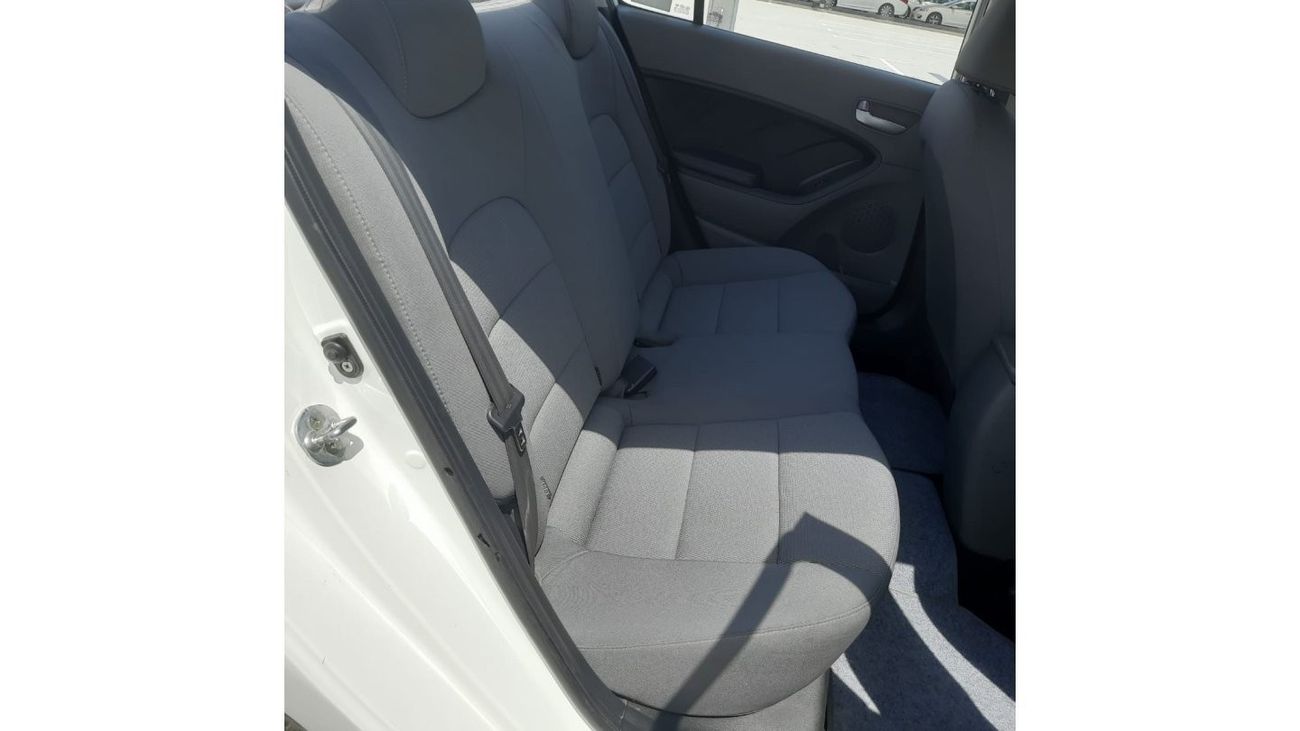 كيا سيراتو EX