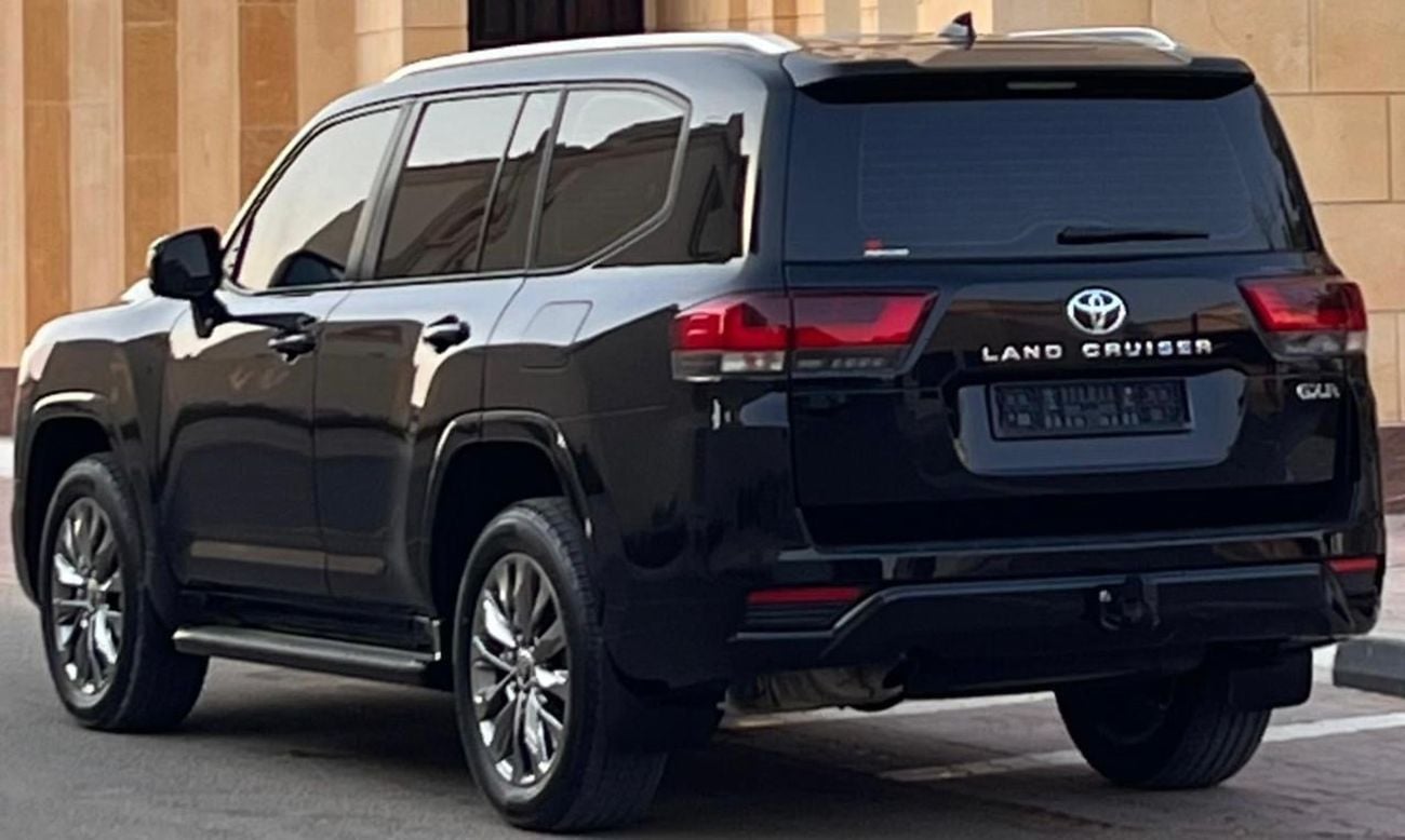 Toyota Land Cruiser GXR 2022 Model LHD V6 LC300 Full Option GCC Specification