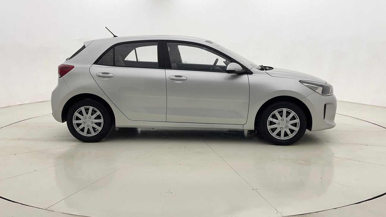 كيا ريو LX 1.4 | بدون دفعة مقدمة | اختبار القيادة في المنزل