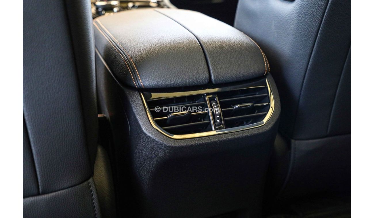 Skywell ET5 With service contract of 2 years/ 60,000KM - All Electric SKYWELL ET5