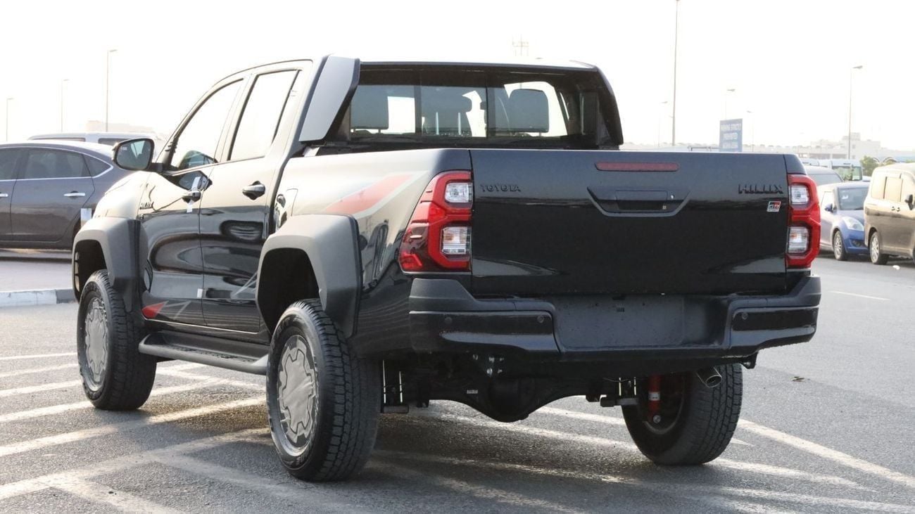 تويوتا هيلوكس GR Sport 4.0L