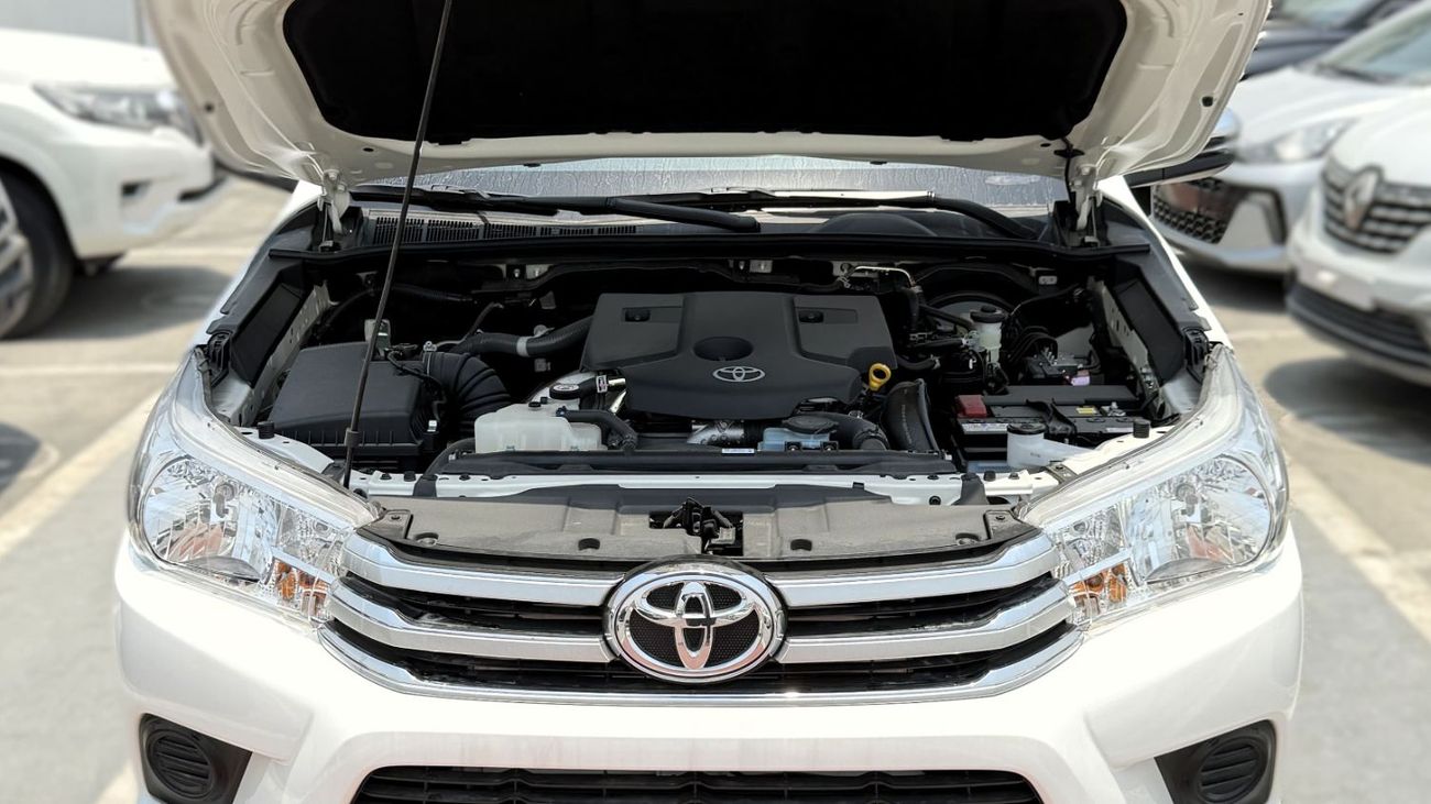 تويوتا هيلوكس Toyota Hilux 2.4L Diesel AT 2025YM