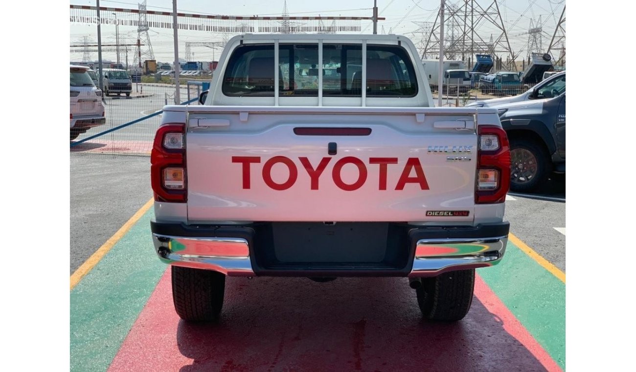 تويوتا هيلوكس Toyota Hilux Pick Up A/T 2.4L V4 Diesel 2021 Model with Key Start