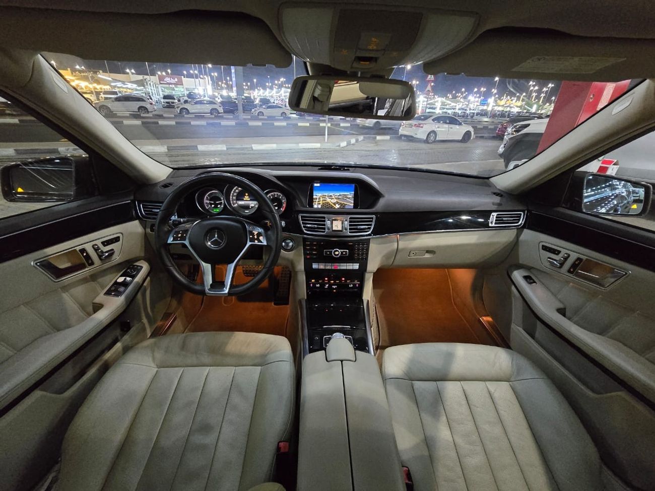 Mercedes-Benz E300 MERCEDES BENS E300 2014 GCC V6 ENGINE 3.5L clean car without accident without paint no any work requ