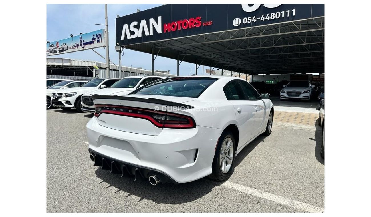 Dodge Charger 3.6L SXT (Base)