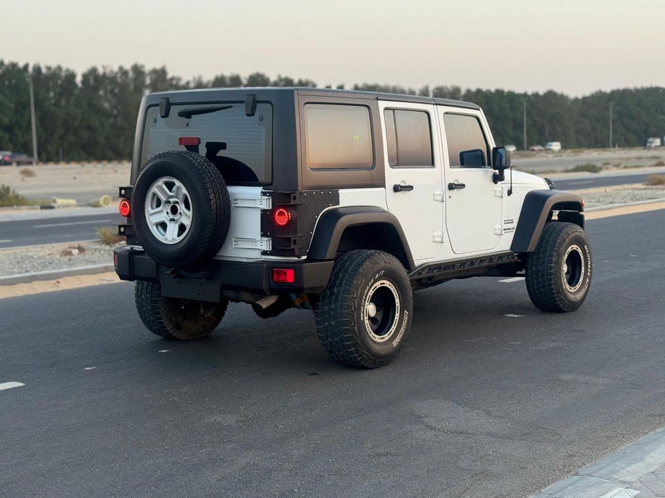 Jeep Wrangler Sport 3.6L A/T