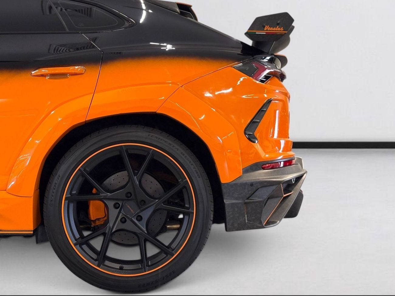 Lamborghini Urus STD AED 12,780 P.M | 0% DOWN PAYMENT | LAMBORGHINI URUS MANSORY VENATUS EVO S P900 | 4.0L TWIN-TURBO