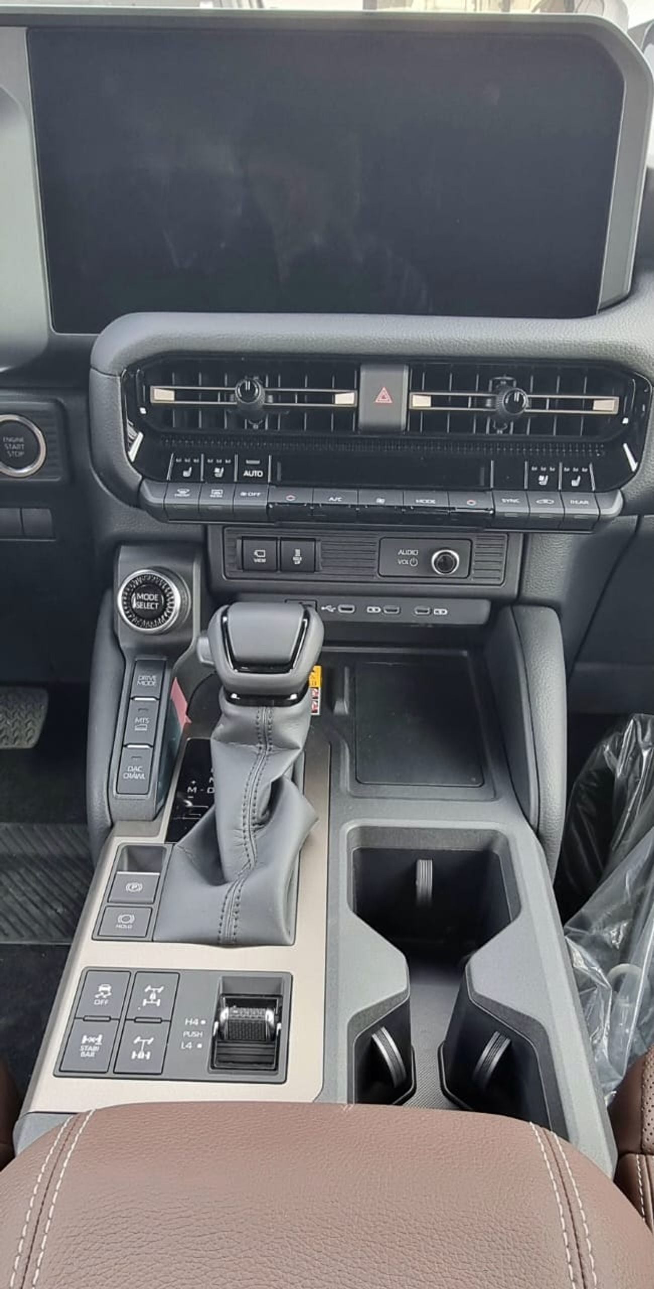 تويوتا برادو VXR TOYOTA PRADO 2.8L LUXURY EDITION MY 2026