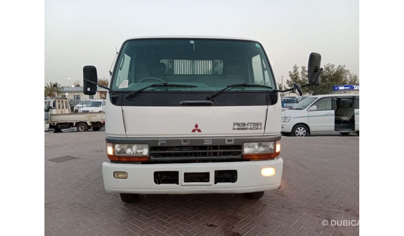 ميتسوبيشي فايتر MITSUBISHI FIGHTER MIGNON TRUCK RIGHT HAND DRIVE (PM1451)