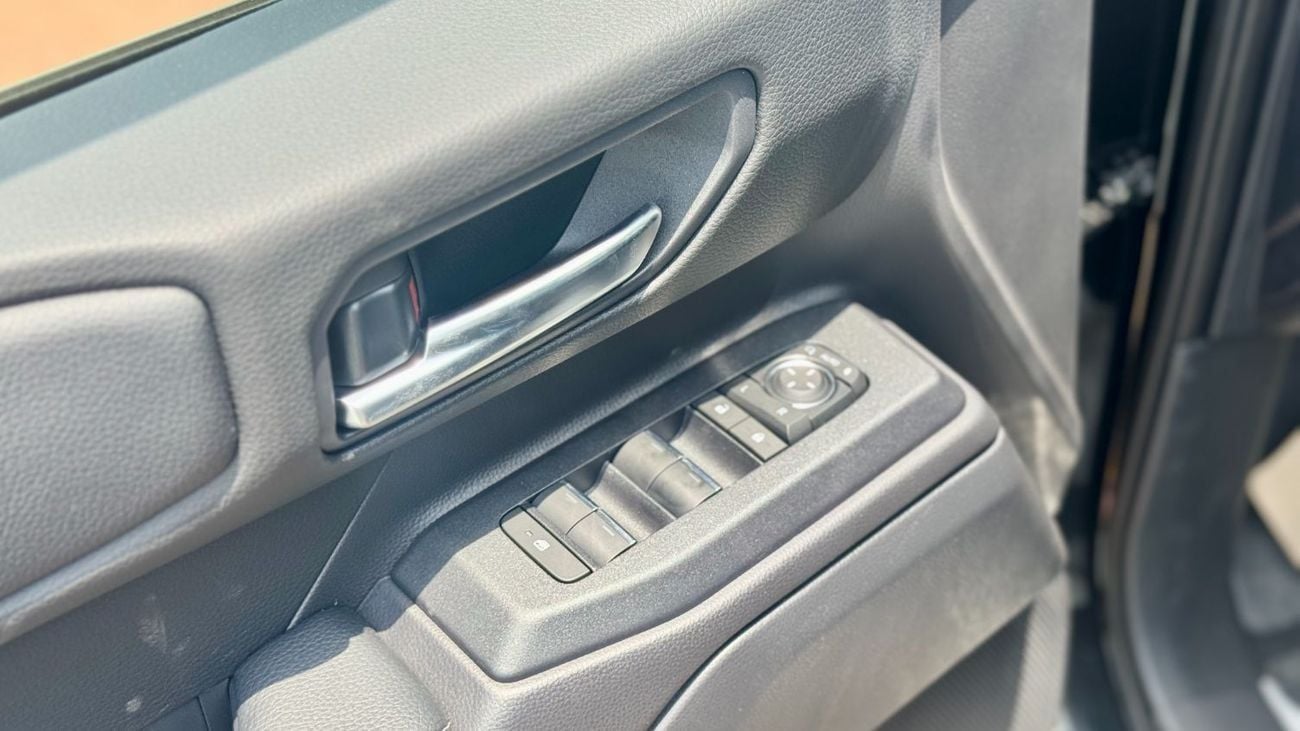 Toyota Prado ALL ROUNDER G LEATHER SEATS COOL BOX ELECTRIC TAIL GATE ELECTRIC CHAIRS REAR DIGITAL AC