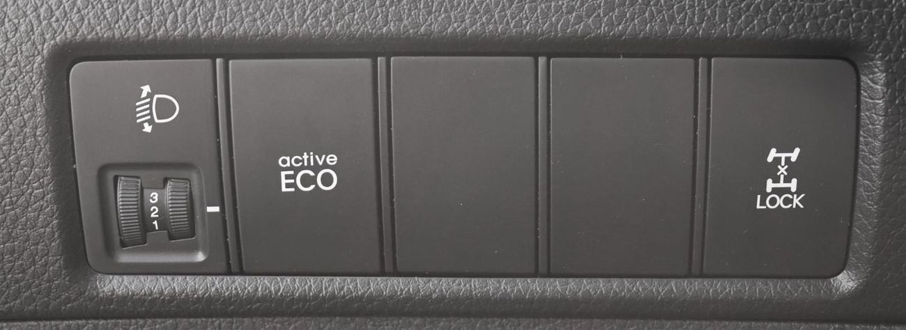 Hyundai Santa Fe GL 2.4L AWD Hyundai Santa Fe 2016, GCC car, in excellent condition, 7 seats, 2.4L, panoramic roof