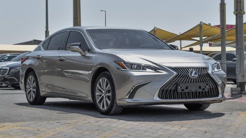 Lexus ES 300 Hybrid