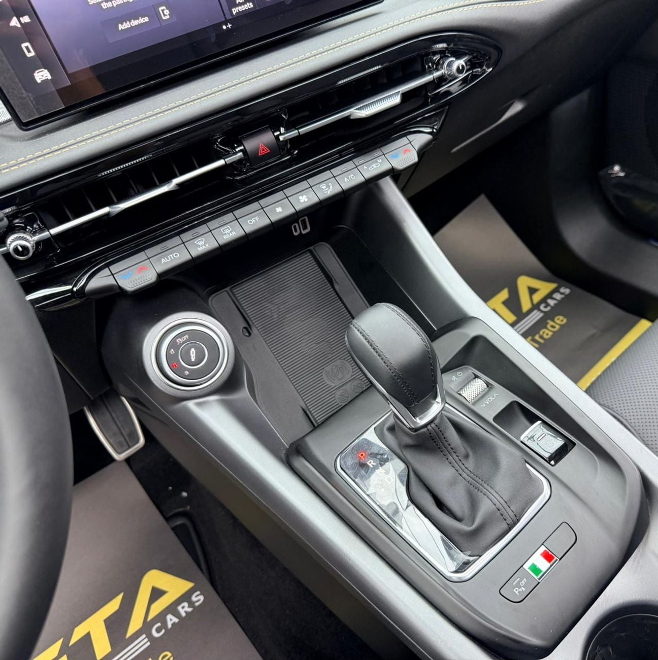 ألفا روميو تونالي 2025 Alfa Romeo Tonale Veloce, 5 Years Alfa Warranty + Service Pack, Delivery Kms, Fully Loaded, GCC