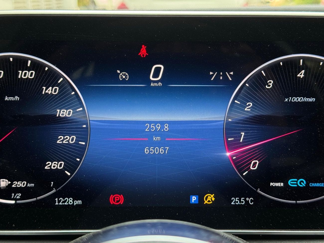 Mercedes-Benz C 200 Premium 2.0L