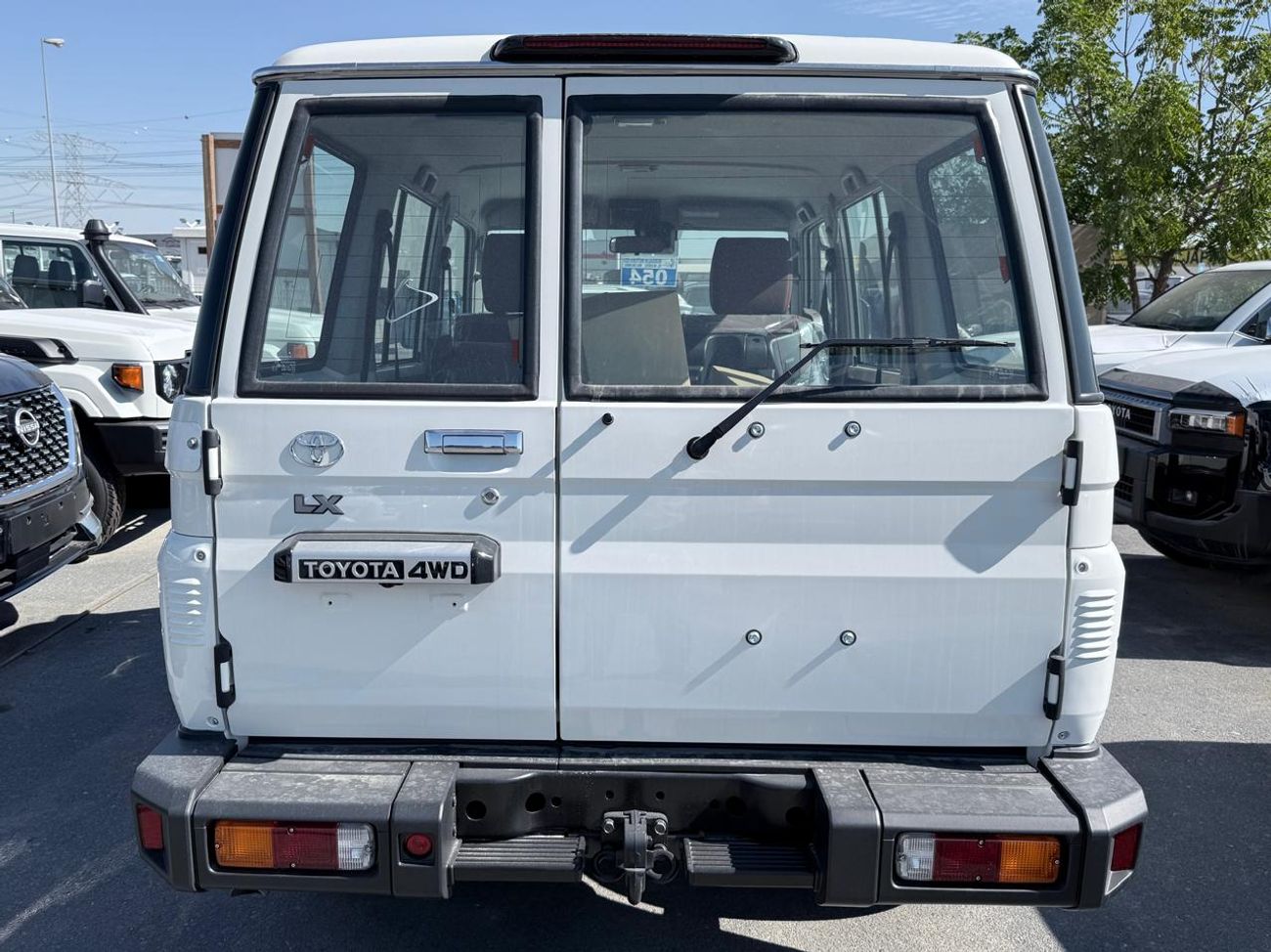 تويوتا لاند كروزر 70 Toyota LC 5 Door 2.8L 2025 AT Full Diesel With Radar