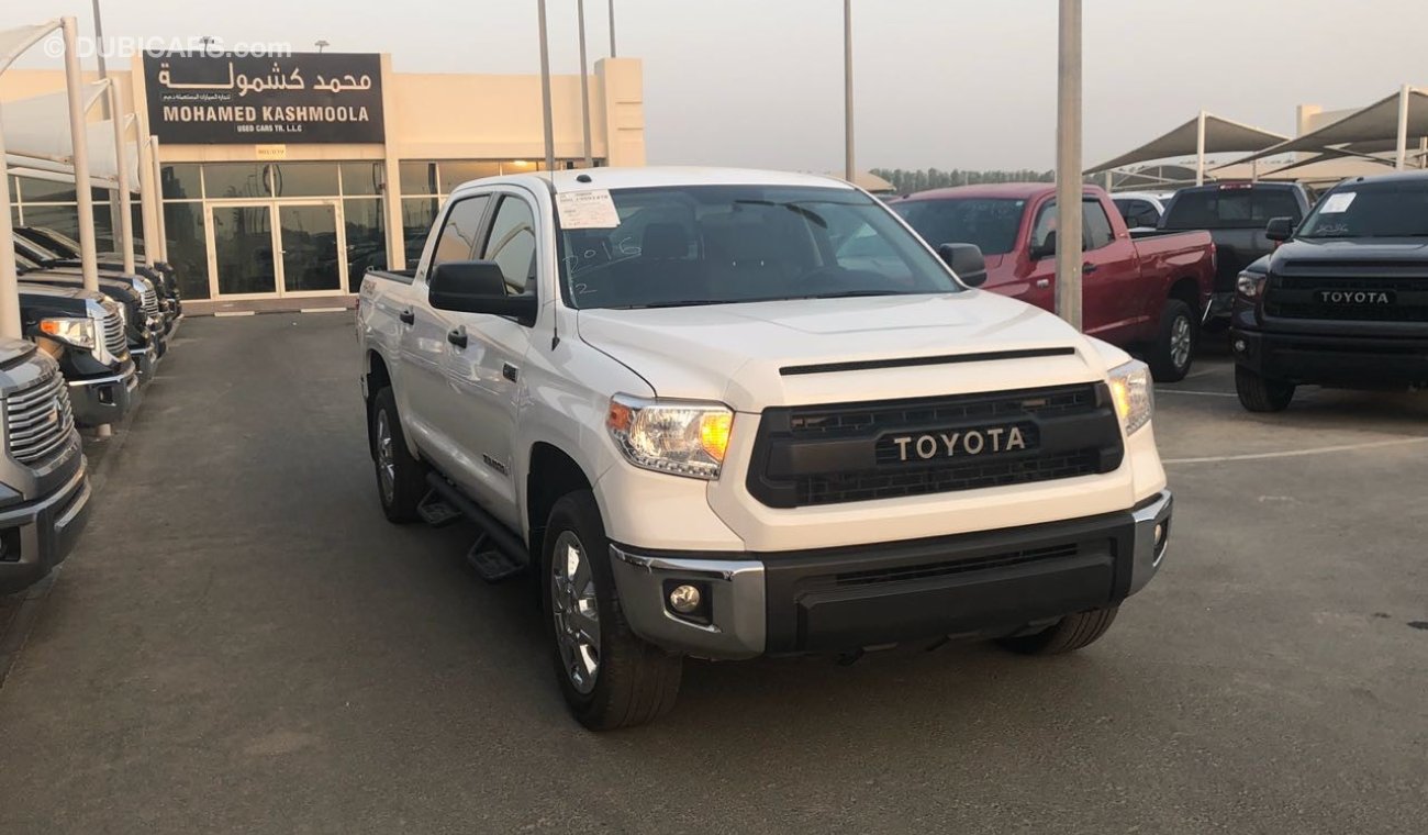 Toyota Tundra 4x4 SR5 5.7L V8