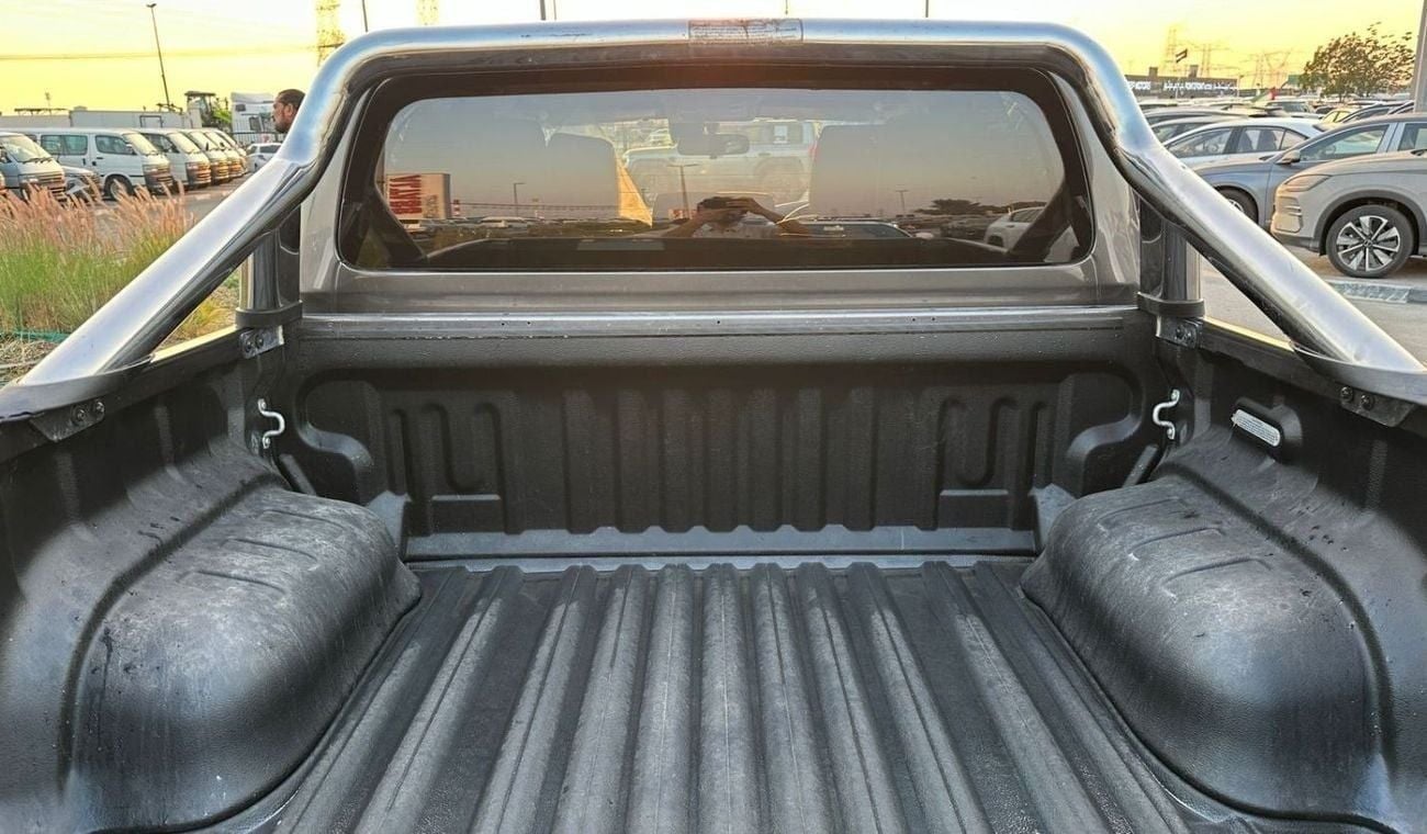 تويوتا هيلوكس RHD 2.8 DIESEL