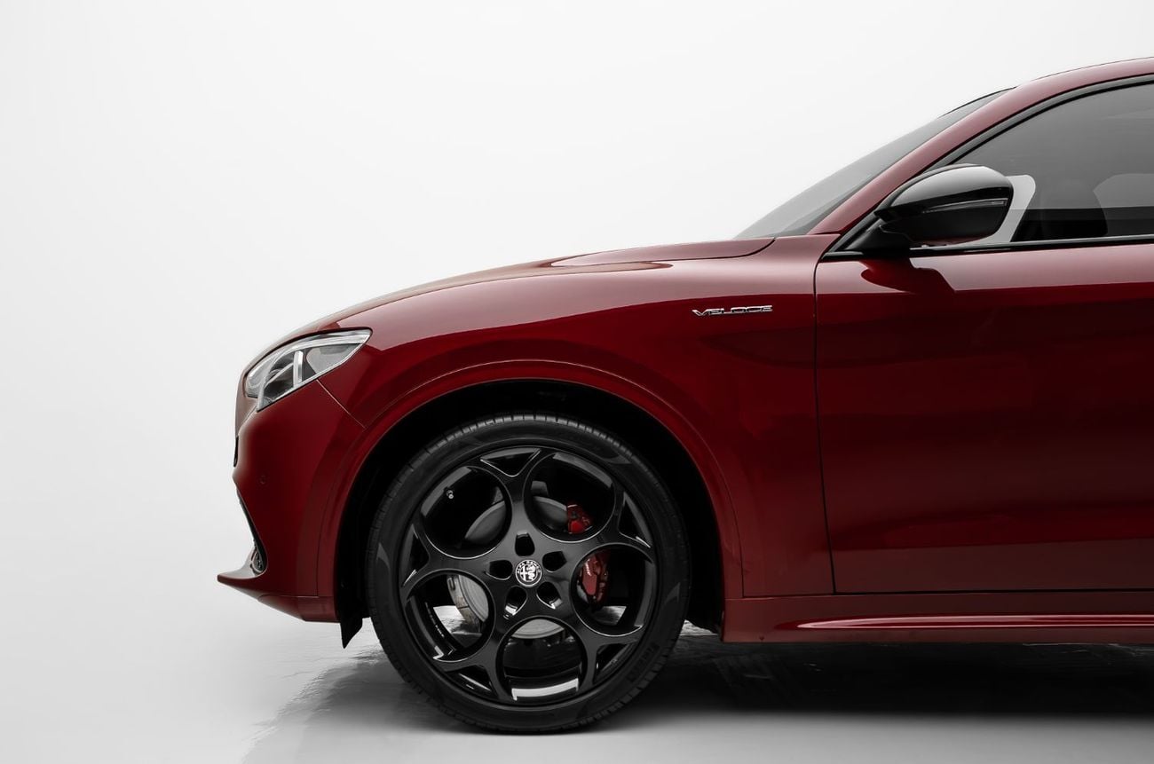 ألفا روميو ستيلفيو Veloce 2023 Alfa Romeo Stelvio Q4, 2028 Alfa Romeo Warranty, Low Kms, GCC