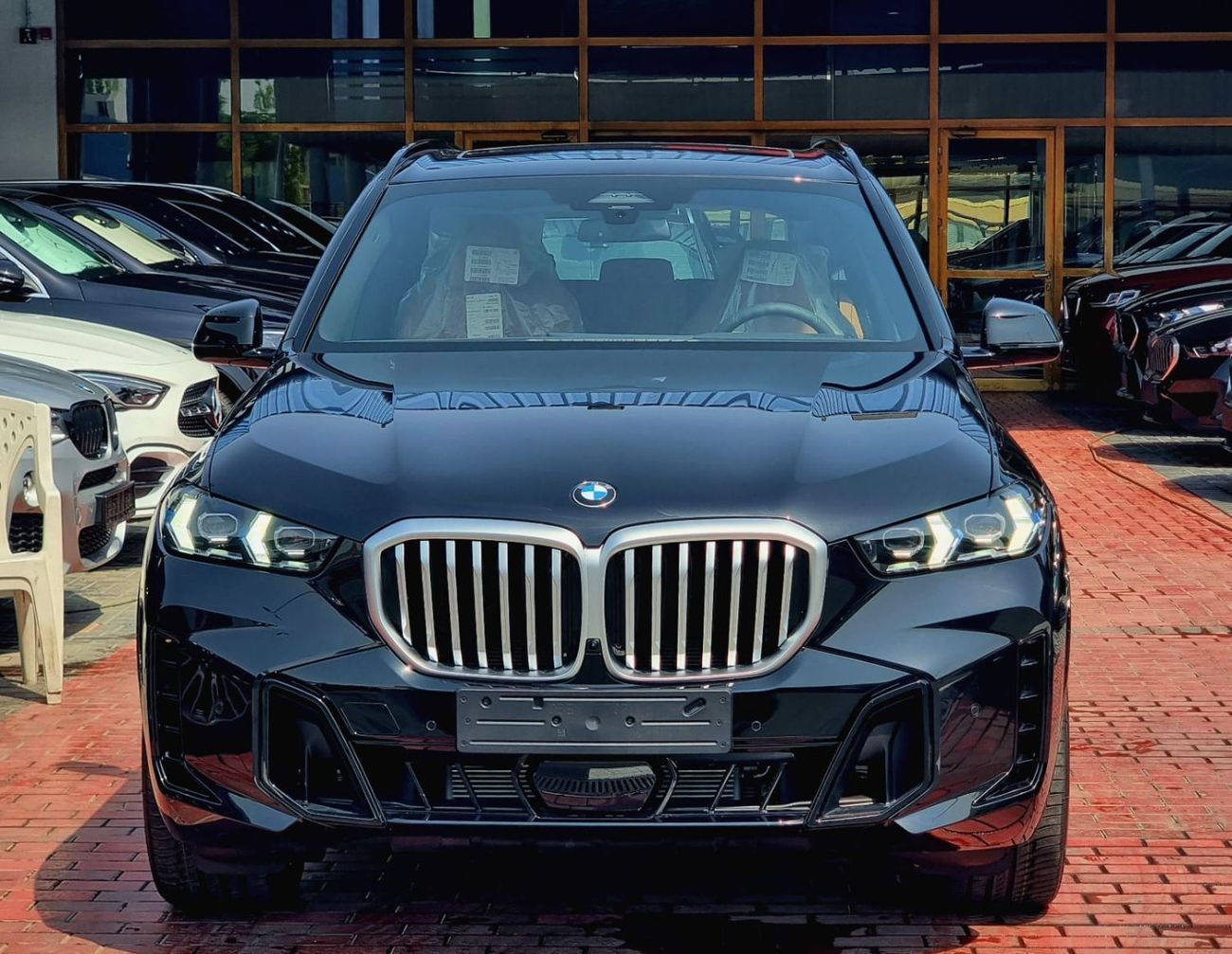 BMW X5 xDrive40i Luxury M Sport Package 3.0L xDrive 40i M Sport Under Warranty & Service 2025 GCC