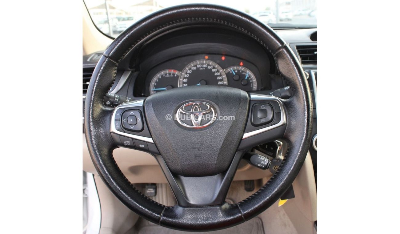 Toyota Camry Toyota Camry 2017, GCC, in excellent condition, No. 2 accidents, very clean from inside and outside