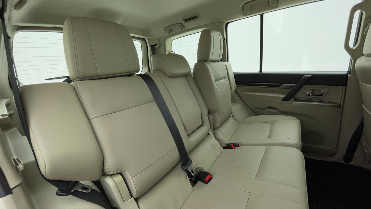 Mitsubishi Pajero GLS MIDLINE 3.8 | Zero Down Payment | Free Home Test Drive