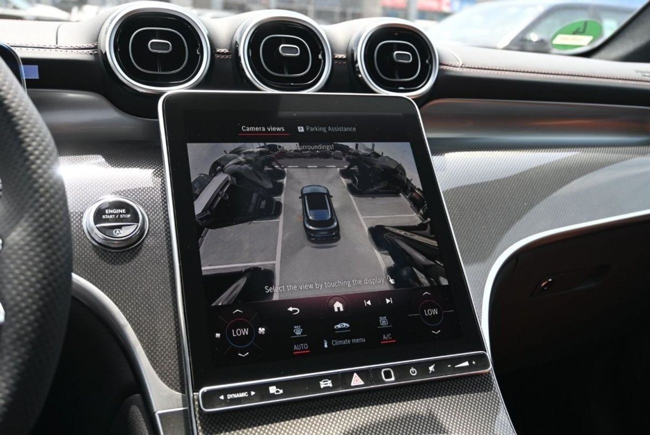 Mercedes-Benz GLC 200 Mercedes-Benz GLC 200 4Matic 2.0L 4WD, SUV, Model 2024 Color White