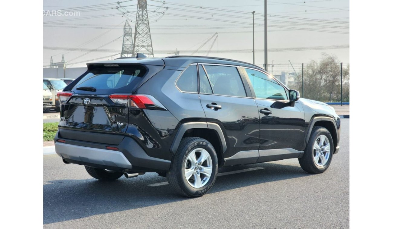 Toyota RAV4 TOYOTA RAV4 XLE 2020