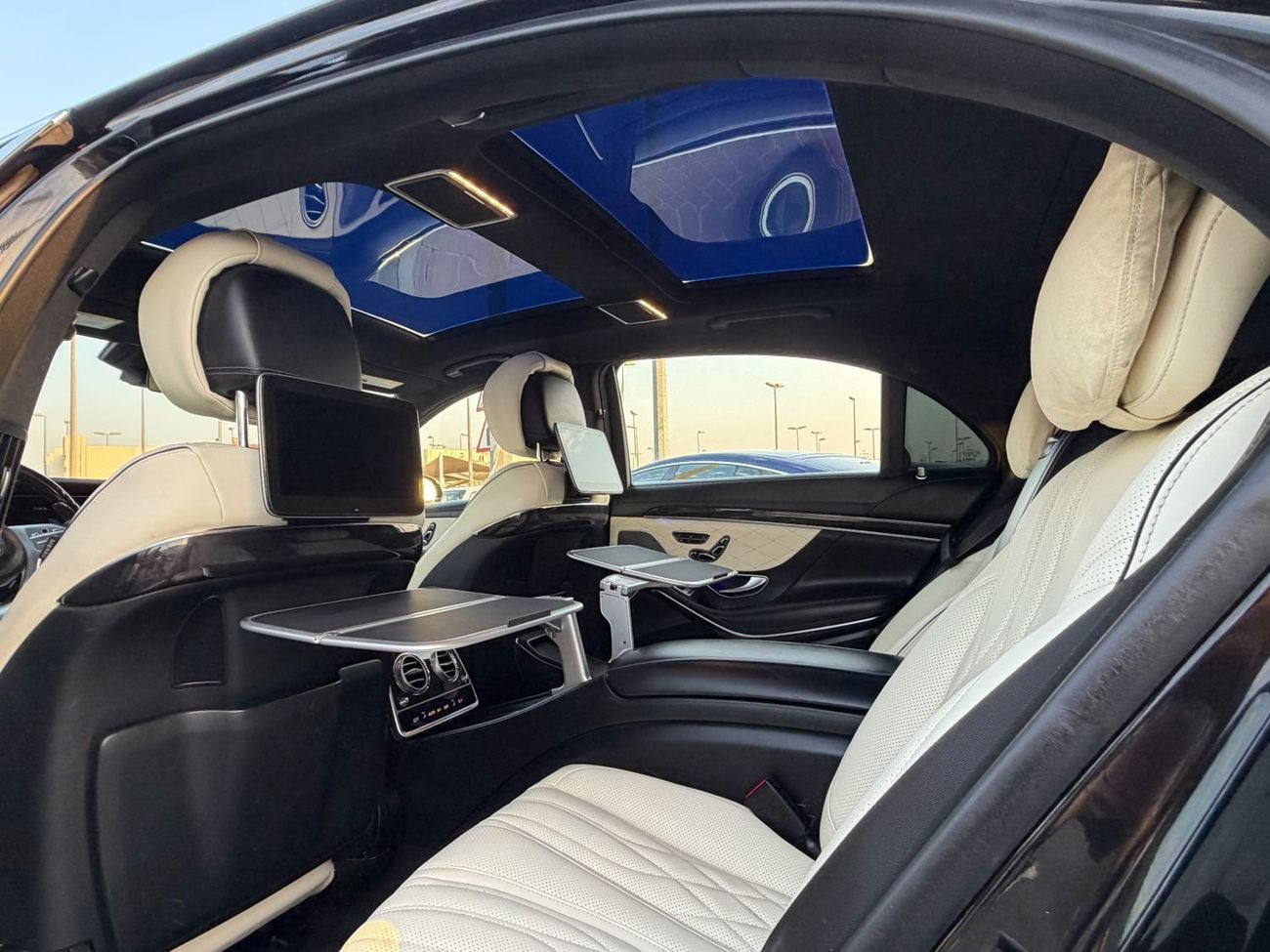 مرسيدس بنز S 560 Exclusive Edition 4.0L