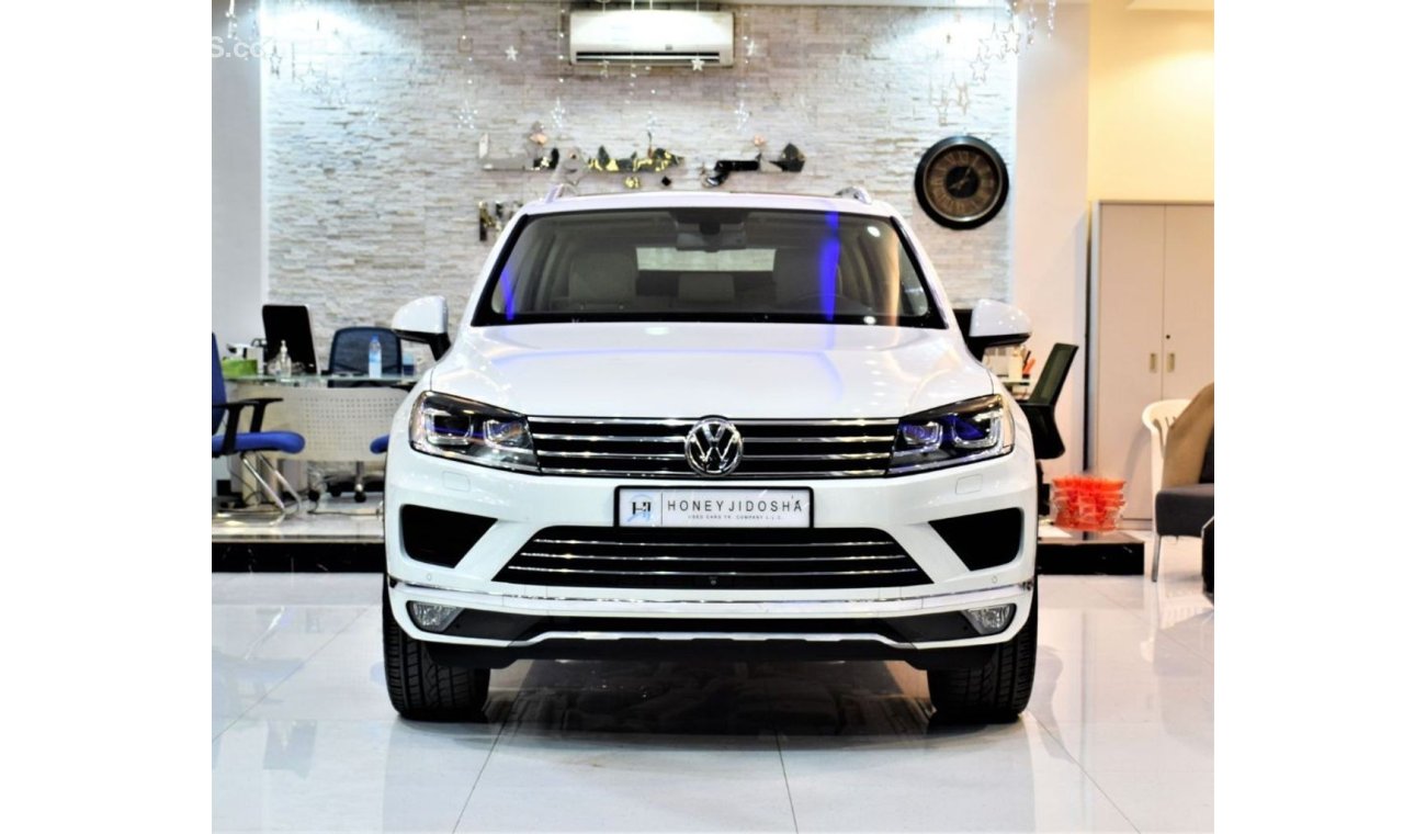 Volkswagen Touareg ONLY 35000 KM ( ORIGINAL PAINT صبغ وكاله ( FULL OPTION ) Volkswagen Touareg 2016 Model!! GCC Specs