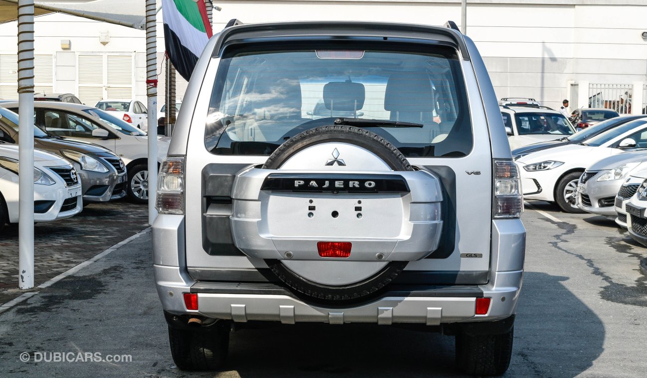 Mitsubishi Pajero GLS V6