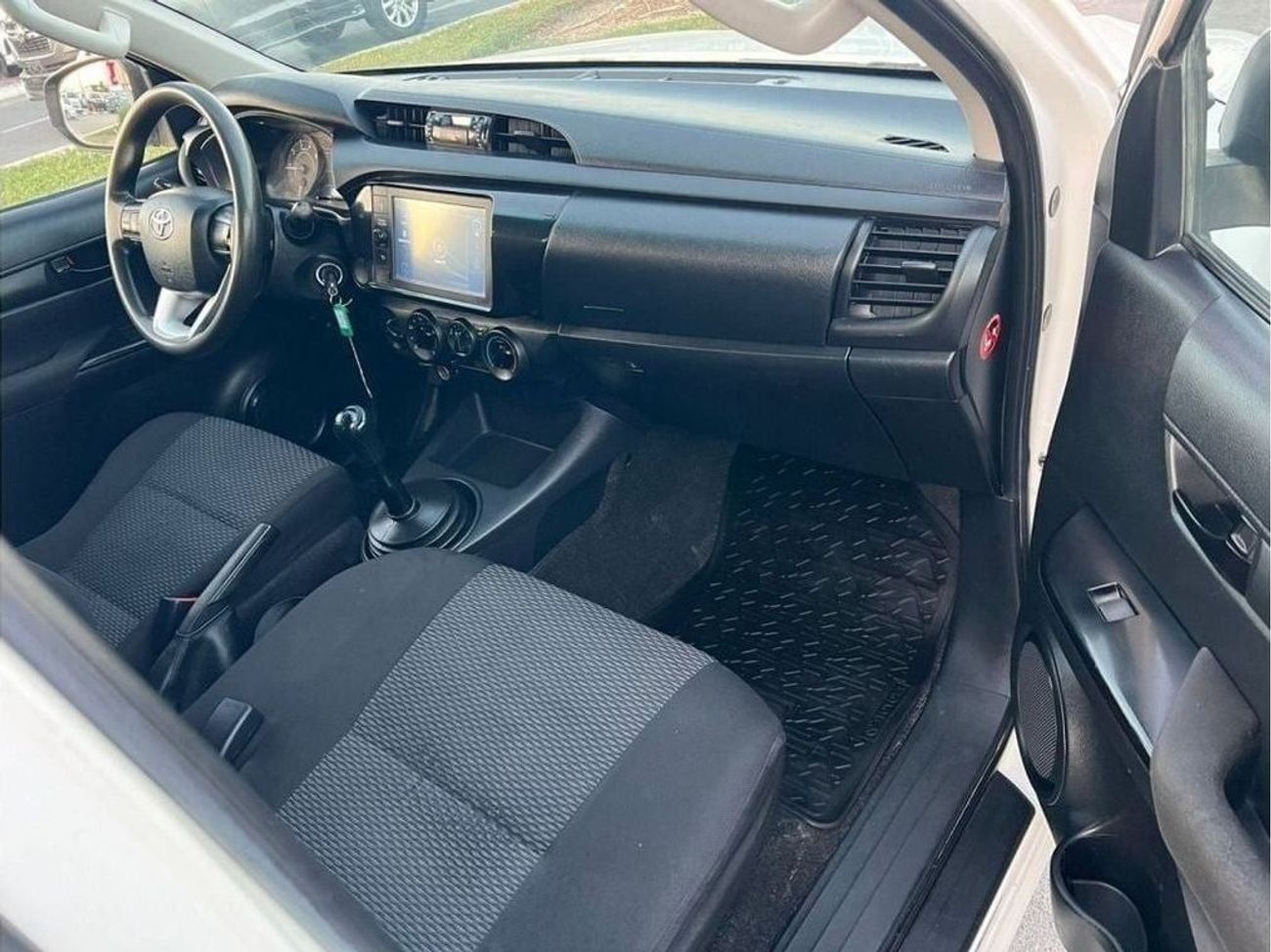 تويوتا هيلوكس 2021 TOYOTA HILUX 2.4L V4  Gcc*DIESEL* MANUAL TRANSMISSION  +POWER WINDOW + 4X4  - DOUBLE CABIN