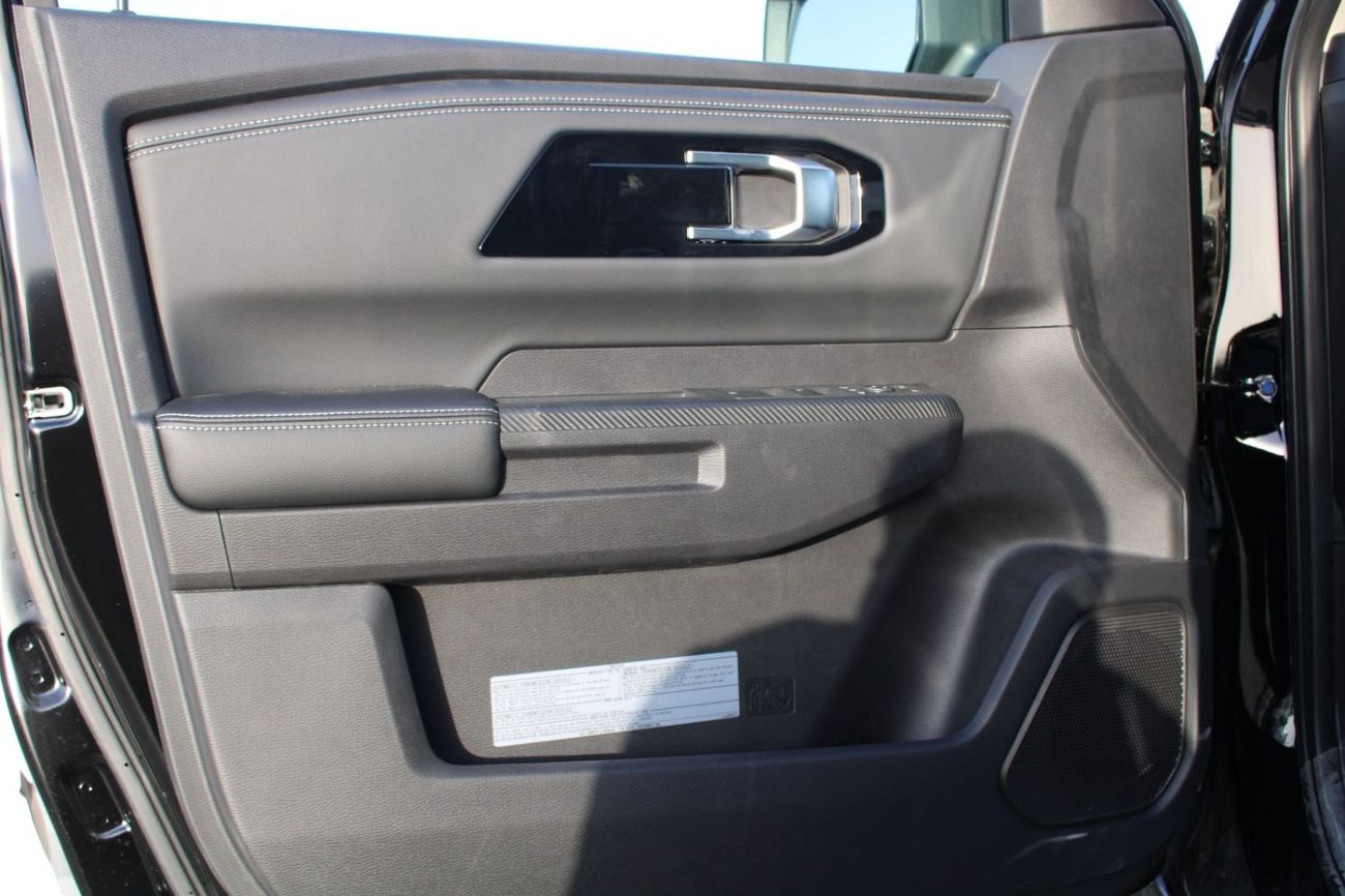 Mitsubishi L200 MITSUBISHI L200 2.4L DIESEL DOUBLE CABIN 4 X 4 SPORTERO AUTO