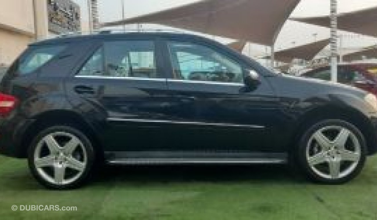 مرسيدس بنز ML 350 خليجى رقم واحد فتحة جلد رنجات حساسات خشب بصمة مثبت سرعة جناح خلفى