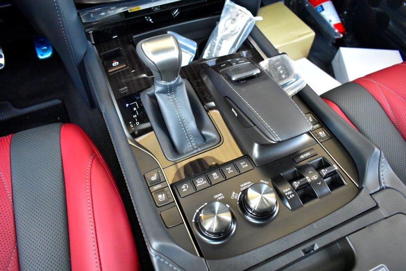 Lexus LX 570 5.7LAutomatic BLACK Edition KURO - S