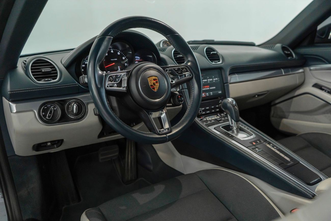 Porsche 718 Cayman Std